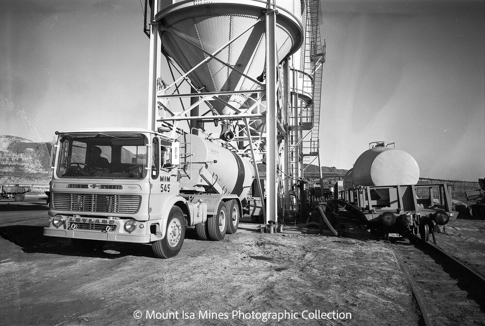Leyland Hippo Prime Mover, Mount Isa Mines, July 1969