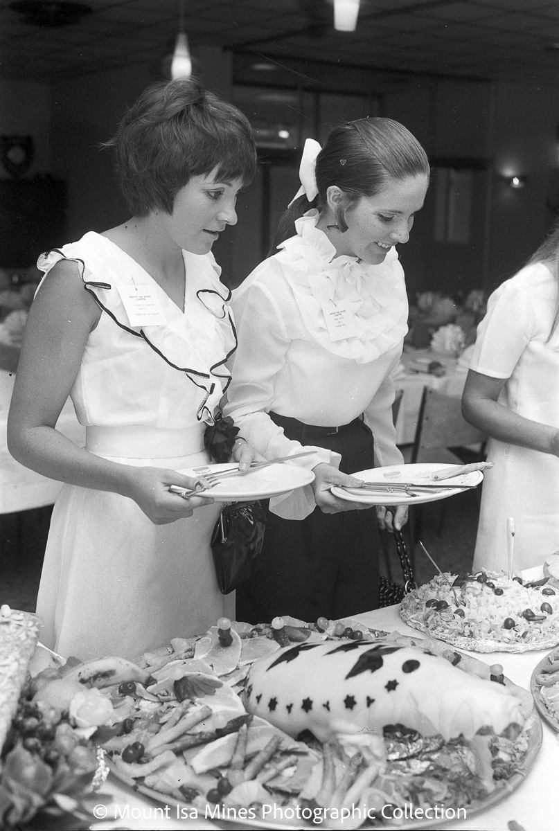 MIM farewell dinner for university students vacation employment, Mount Isa City, January 1970