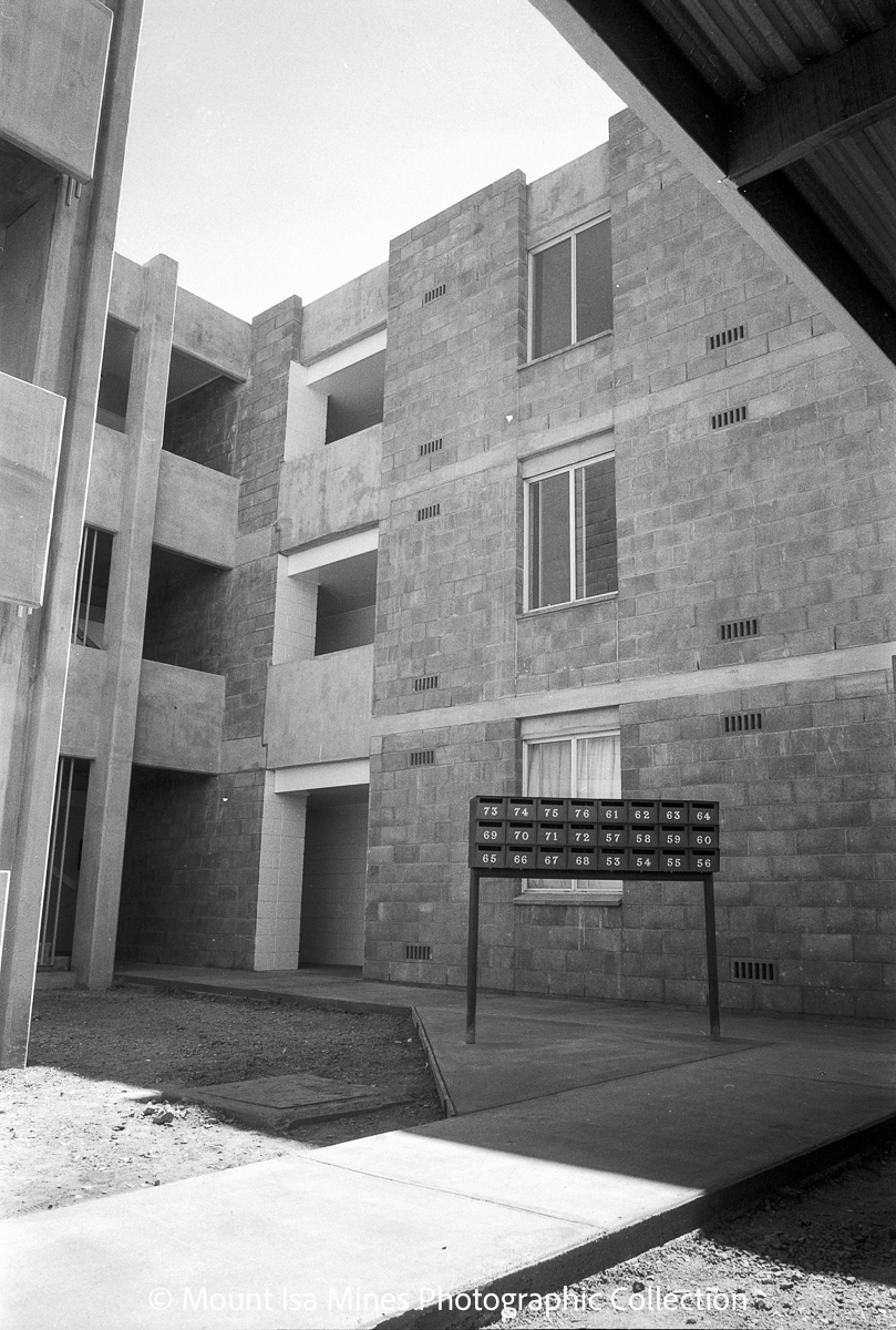 Flats under construction, Parkside, February 1970