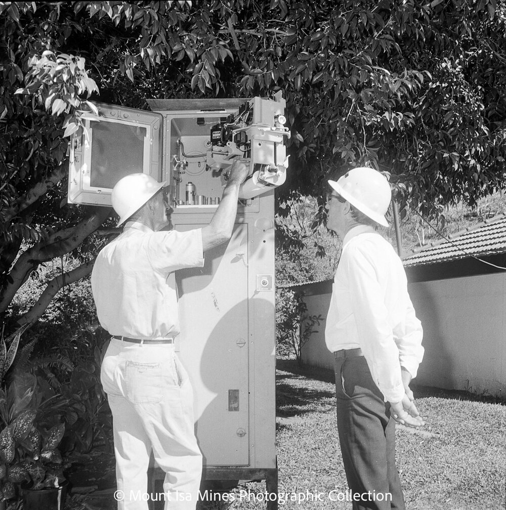 Air quality sampling and testing, March 1970