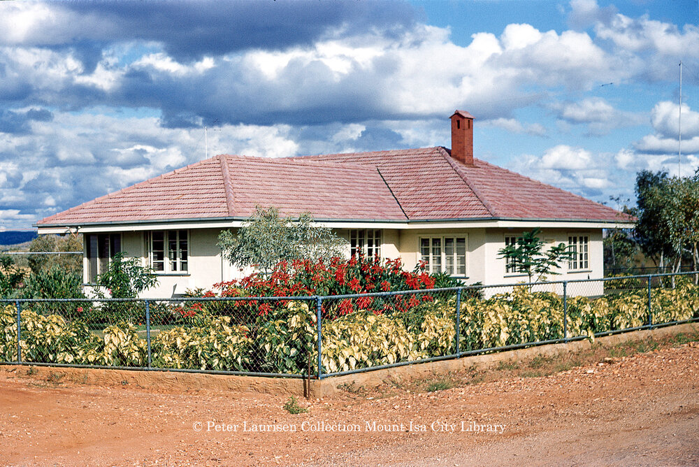 Mount Isa Mines executive residence, Mineside, c.1956