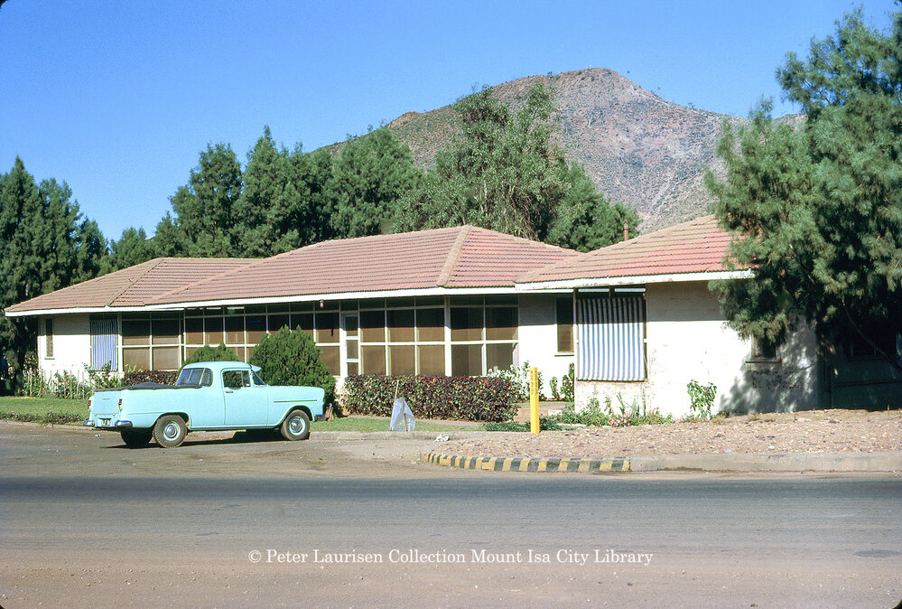 Mount Isa Mines girls quarters, Mineside, May 1962