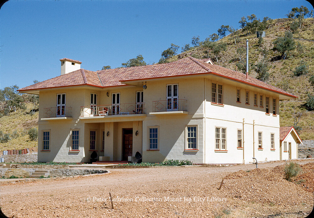 Mount Isa Mines executives residence Stonefield, Mineside, c.1953