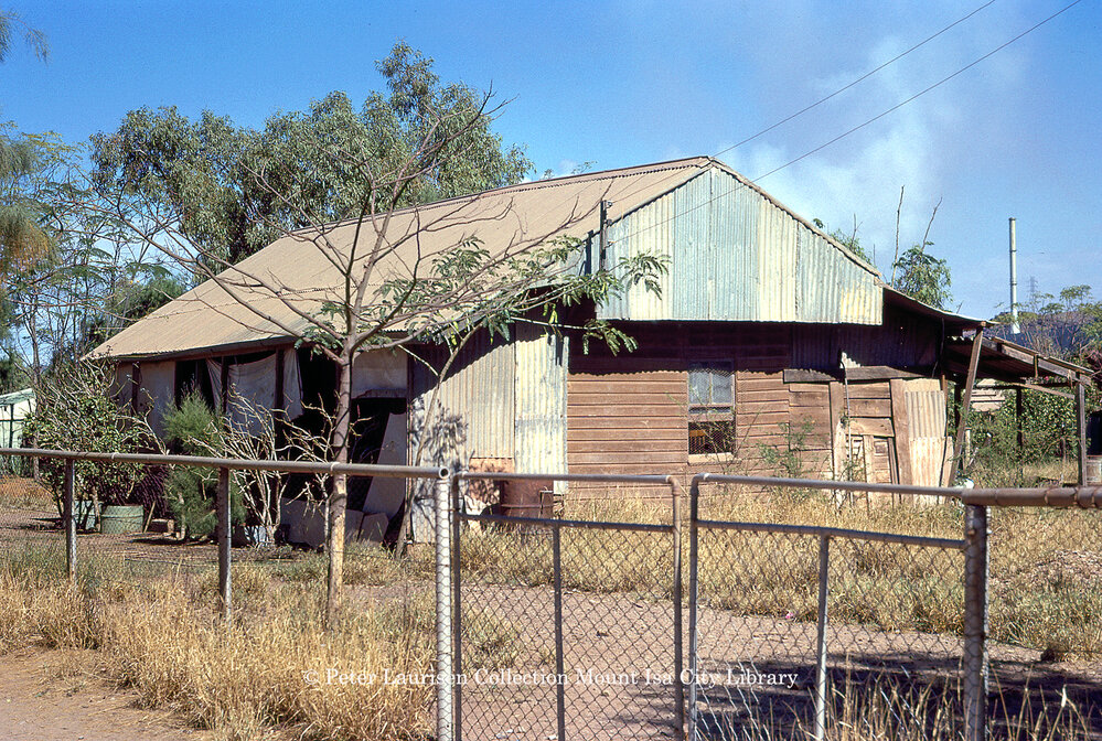 Old house in Miles End, May 1962