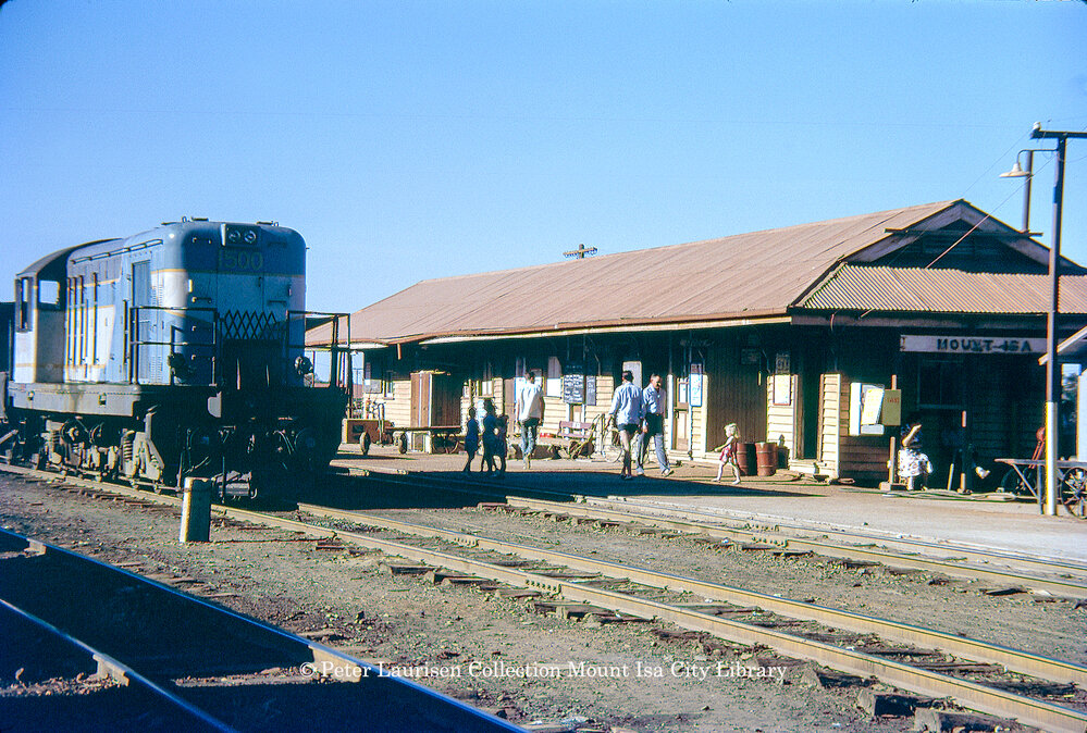 Mount Isa Railway Station platform, Miles End, May 1962
