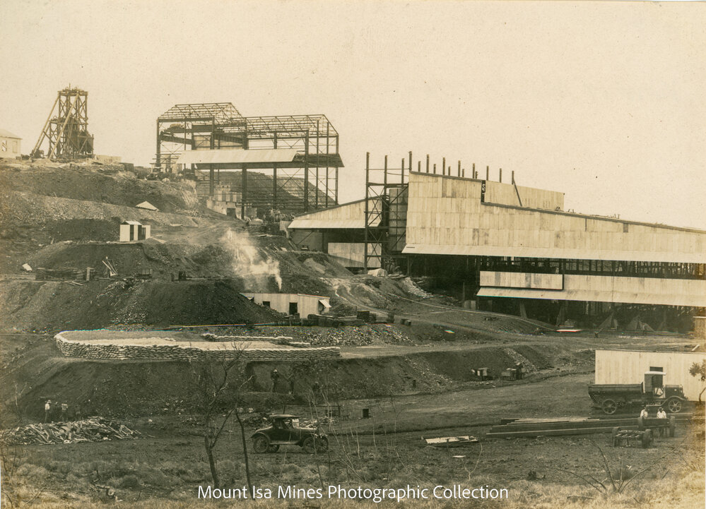 Concentrator and Urquhart Shaft under construction, Mount Isa Mines, January 1930