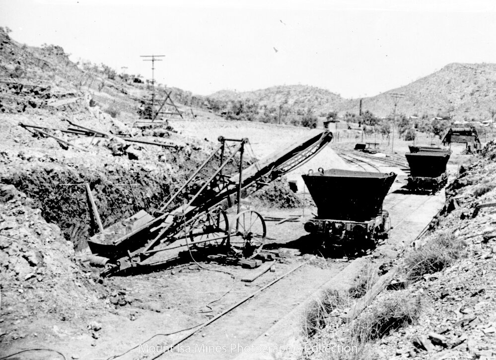 Air driven wagon loader Black Star area, Mount Isa Mines, c.1947