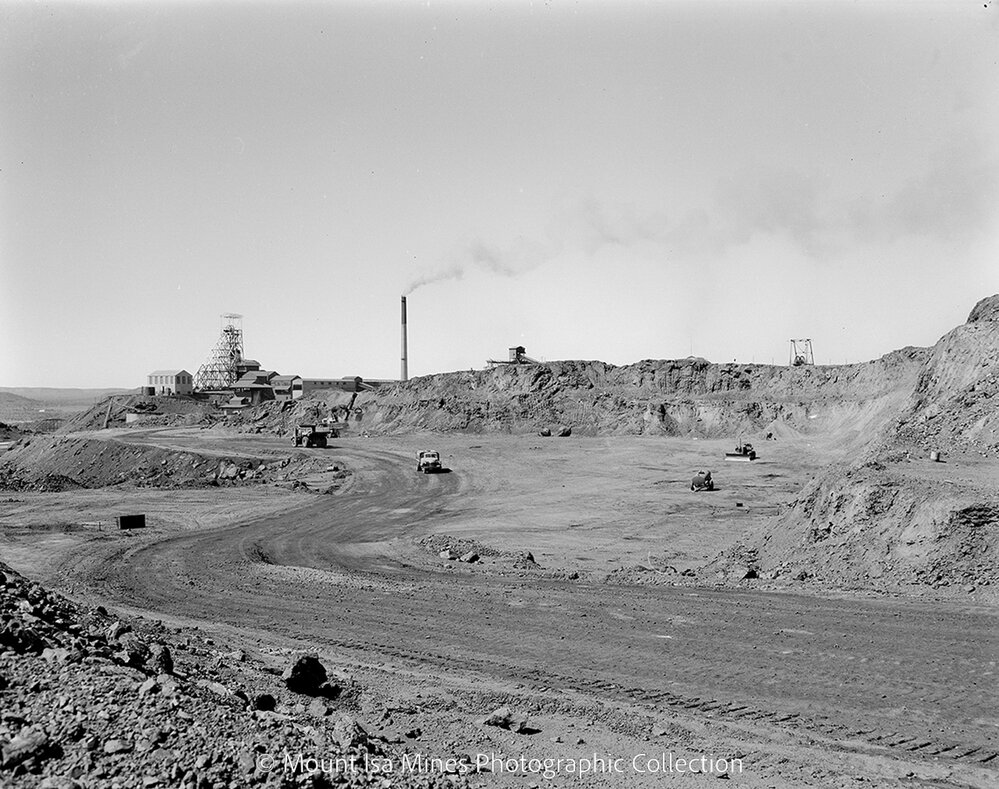 New No 2 Concentrator site under construction, Mount Isa Mines, April 1959