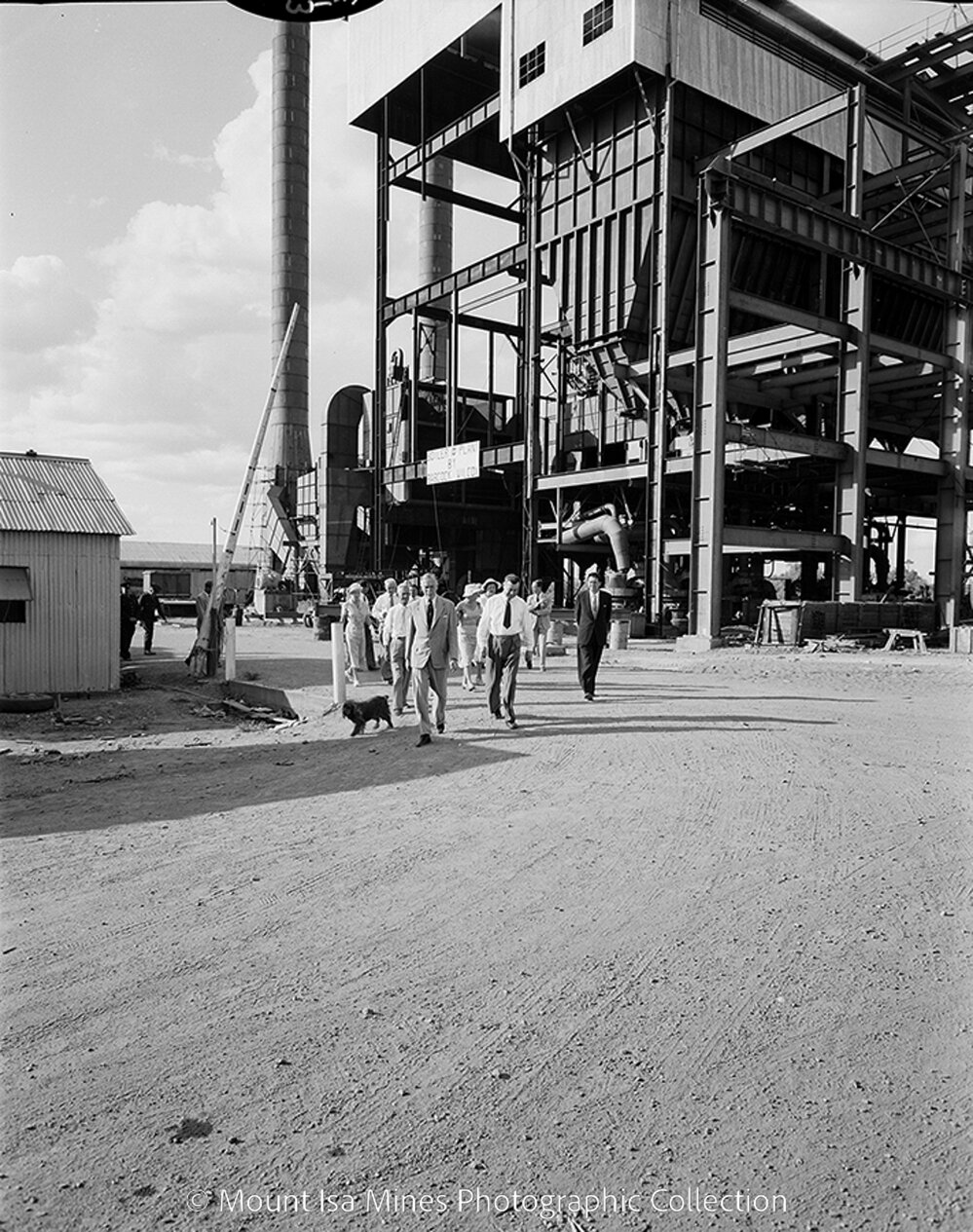 Governor Sir Henry Abel Smith visit, Mica Creek, May 1959