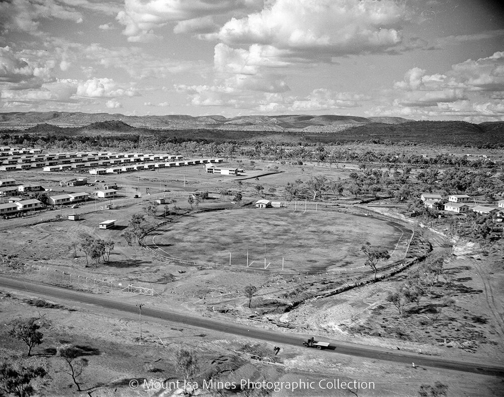 Alexandra Oval and Barkly Highway State School, Soldiers Hill, June 1959