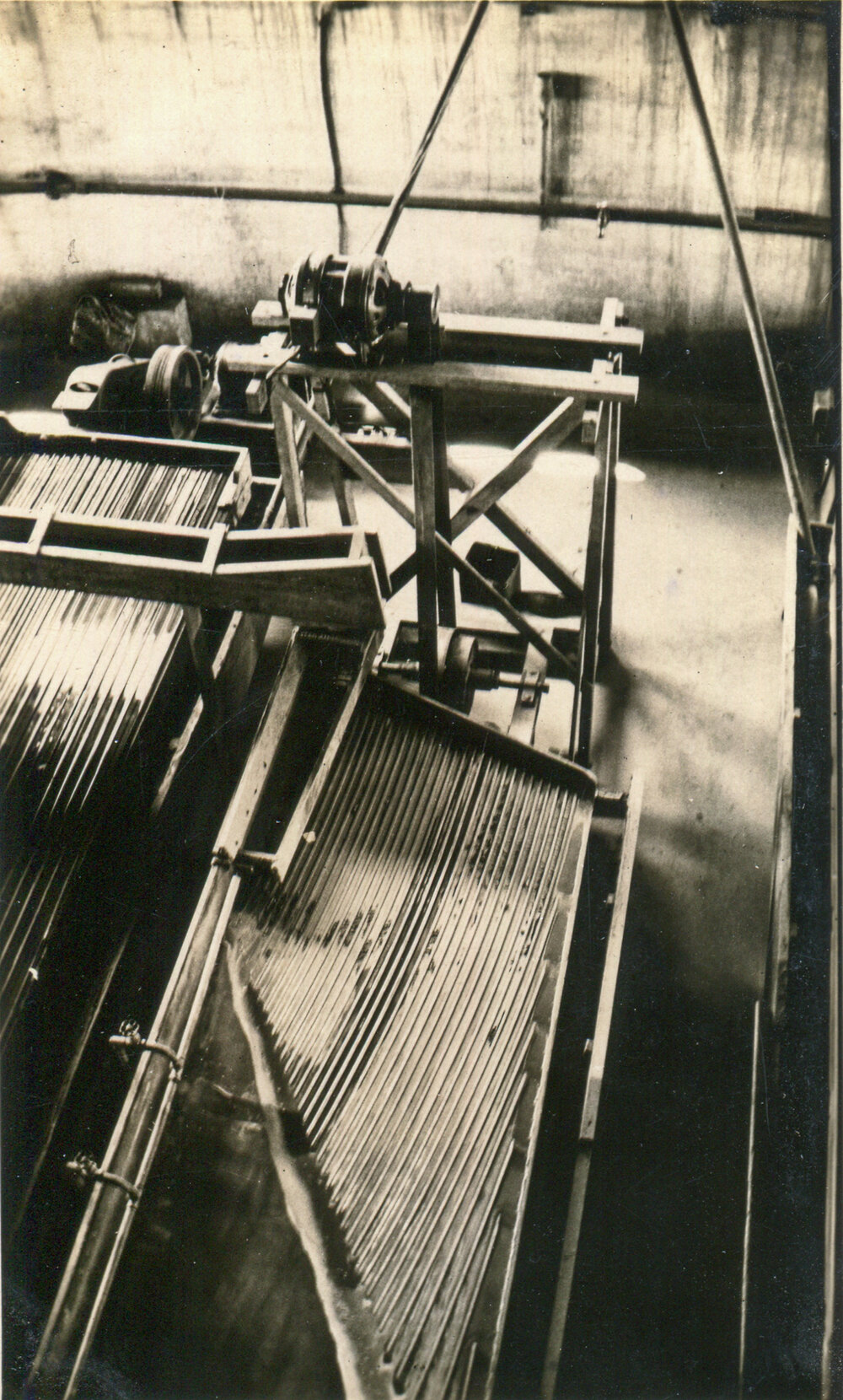 Gutheridge curvelinear table under test, Mount Isa Mines, c.1932