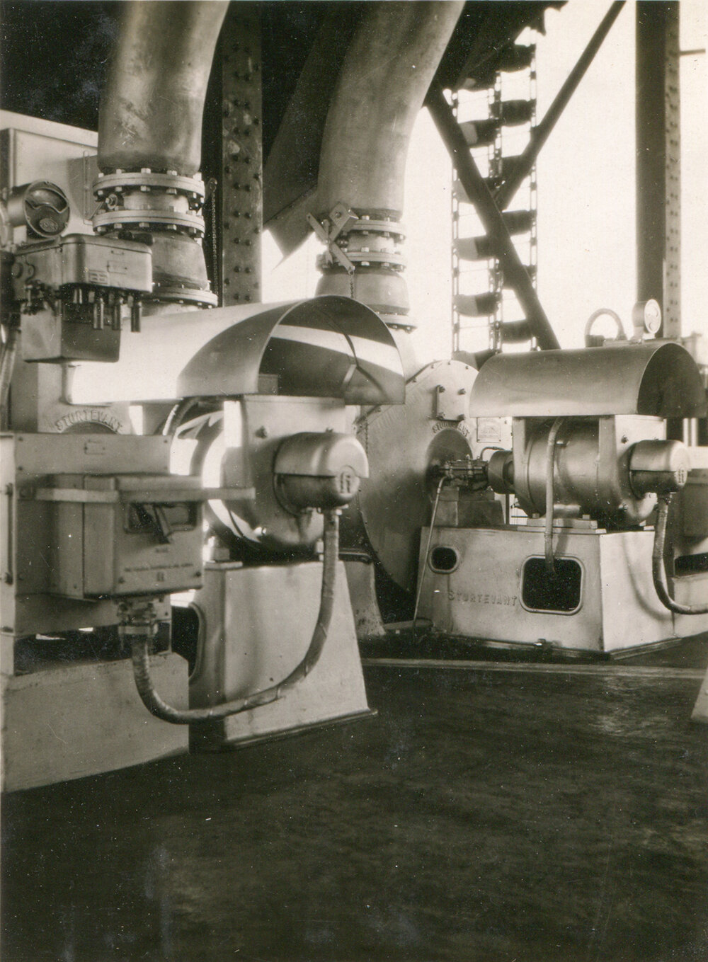 Sturtevant pulverised coal feeder, Mines Power Station, c.1932
