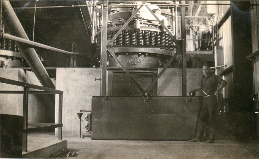 Symons cone crusher mill, Mount Isa Mines, c.1931
