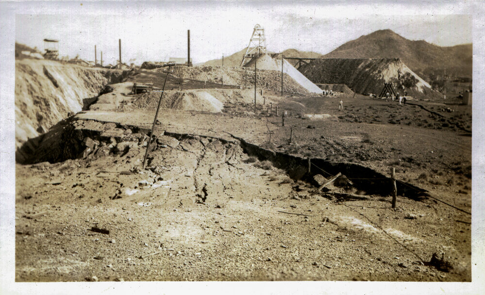 Ground failure of Black Star glory hole hanging wall, Mount Isa Mines, c.1934