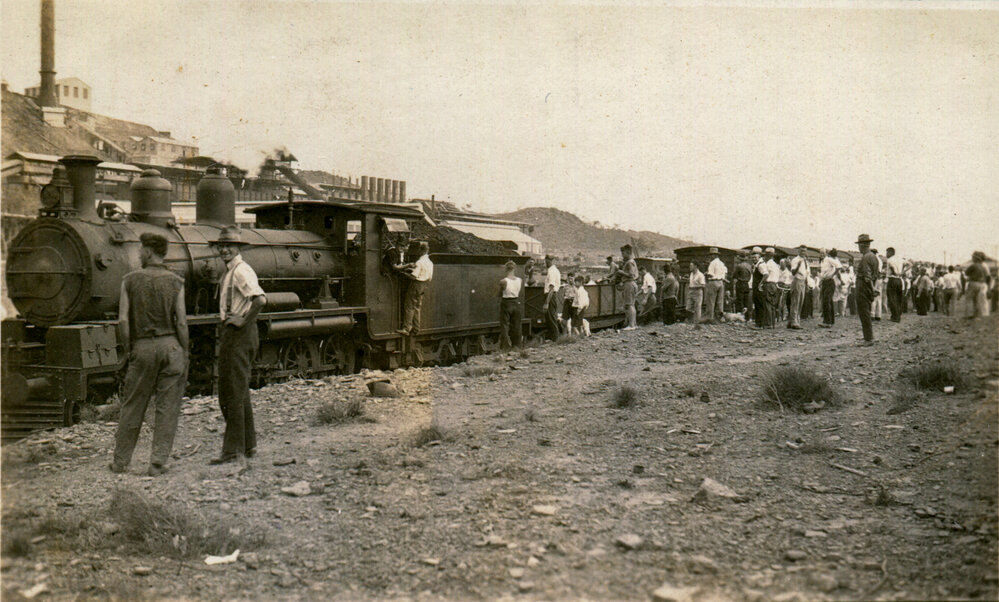 Miners leave Mount Isa during a strike, Townside, c.1933