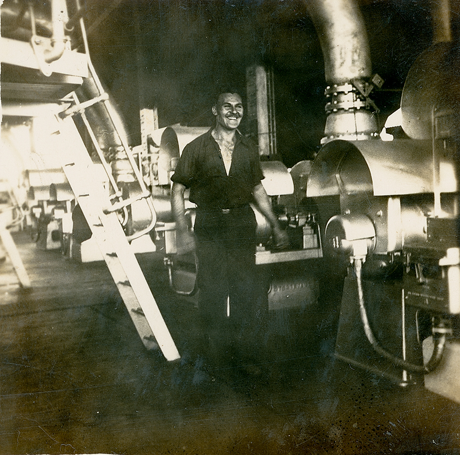 Electrician at the Fuller Bonnett Pulverised Coal feeders at Mines Power Station 