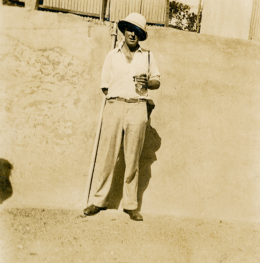 Photographer having a beer at Isa Hotel