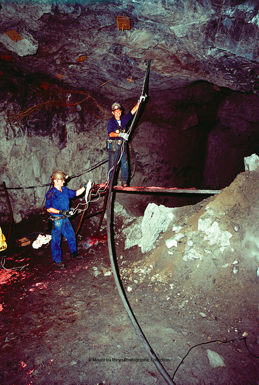 11 level H720 preparing for mass blast ringfirers in lead mine, Mount Isa Mines, October 1986