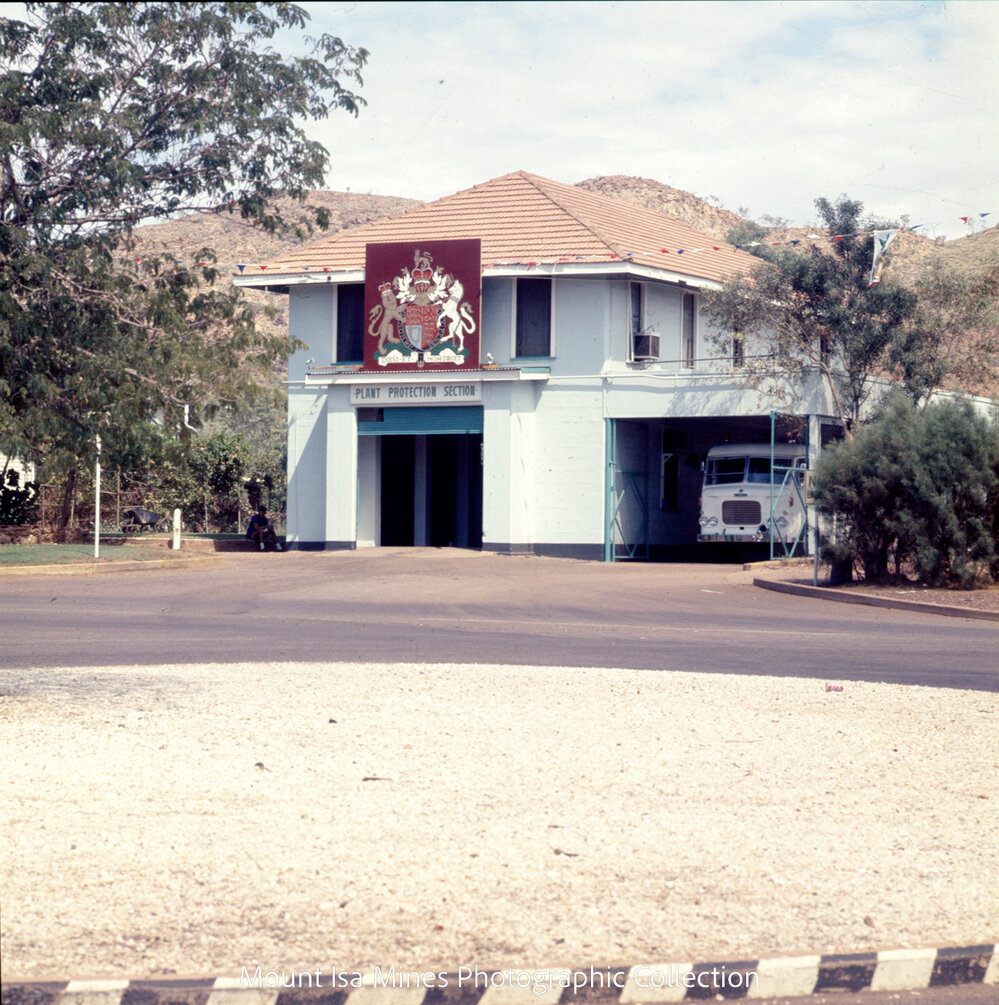 Royal coat of arms of the United Kingdom at Mount Isa Mines Fire Station, Mineside, April 1970