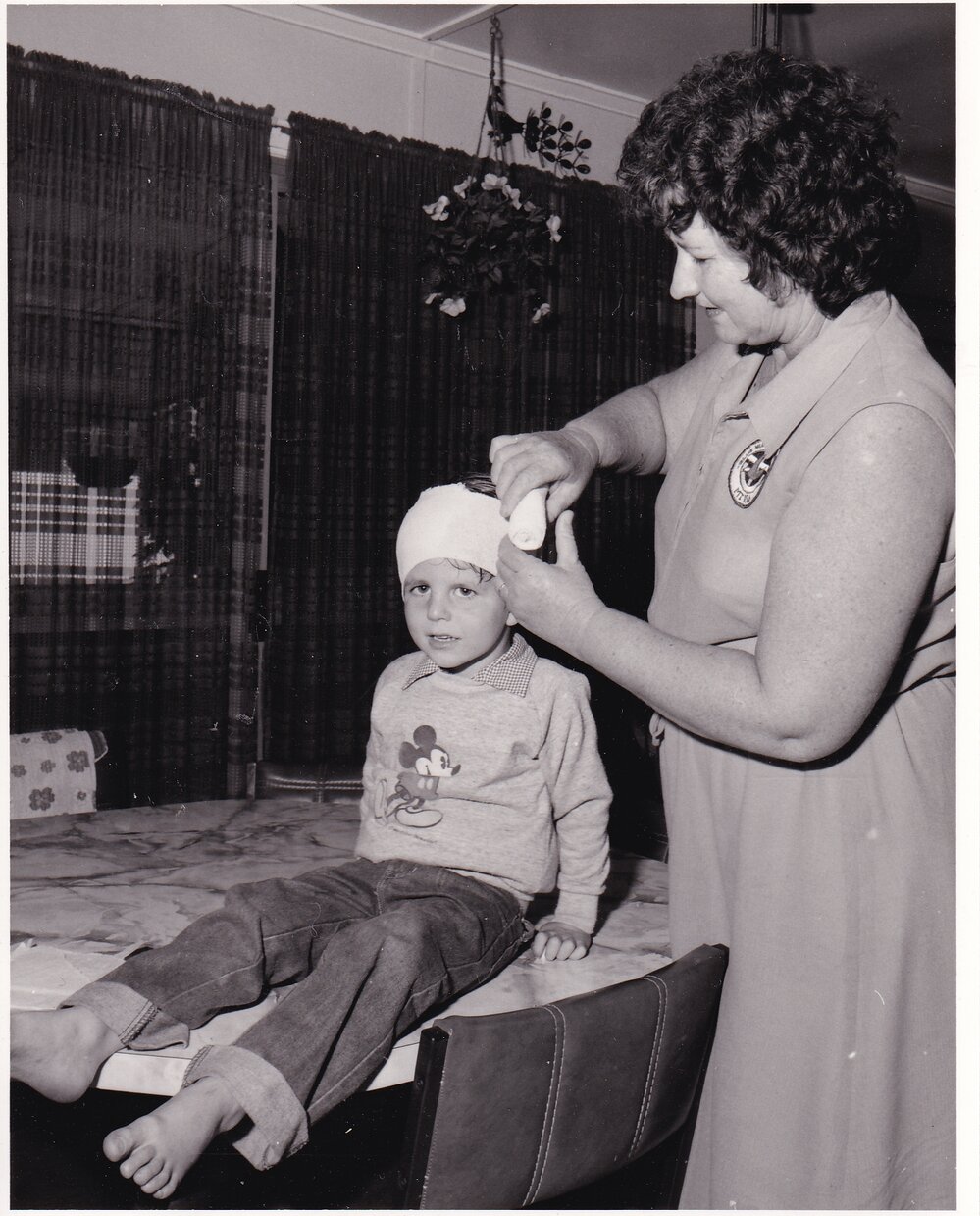 Blue Nursing nurse providing assistance