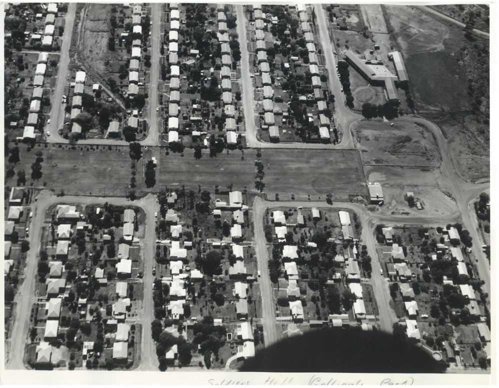 Aerial view of Soldiers Hill and Gallipoli Park, February 1973