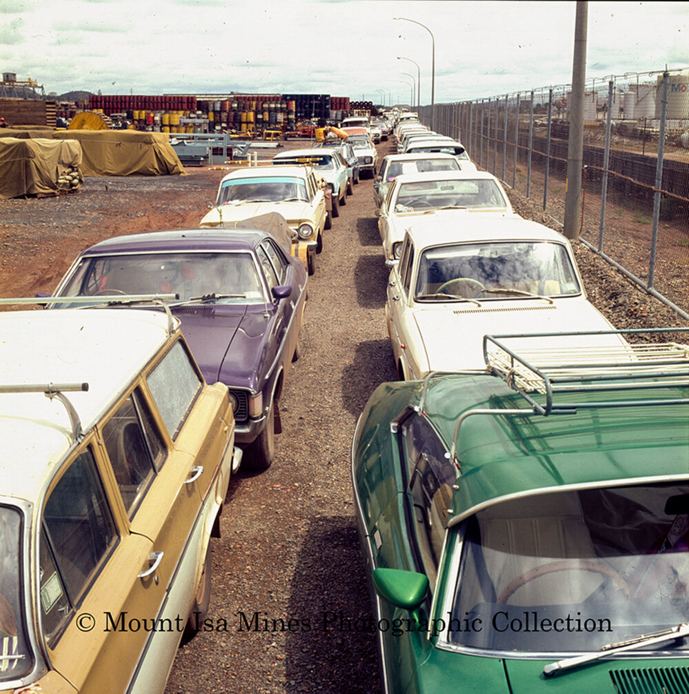 Cyclone Tracy Darwin evacuees in Mount Isa, December 1974