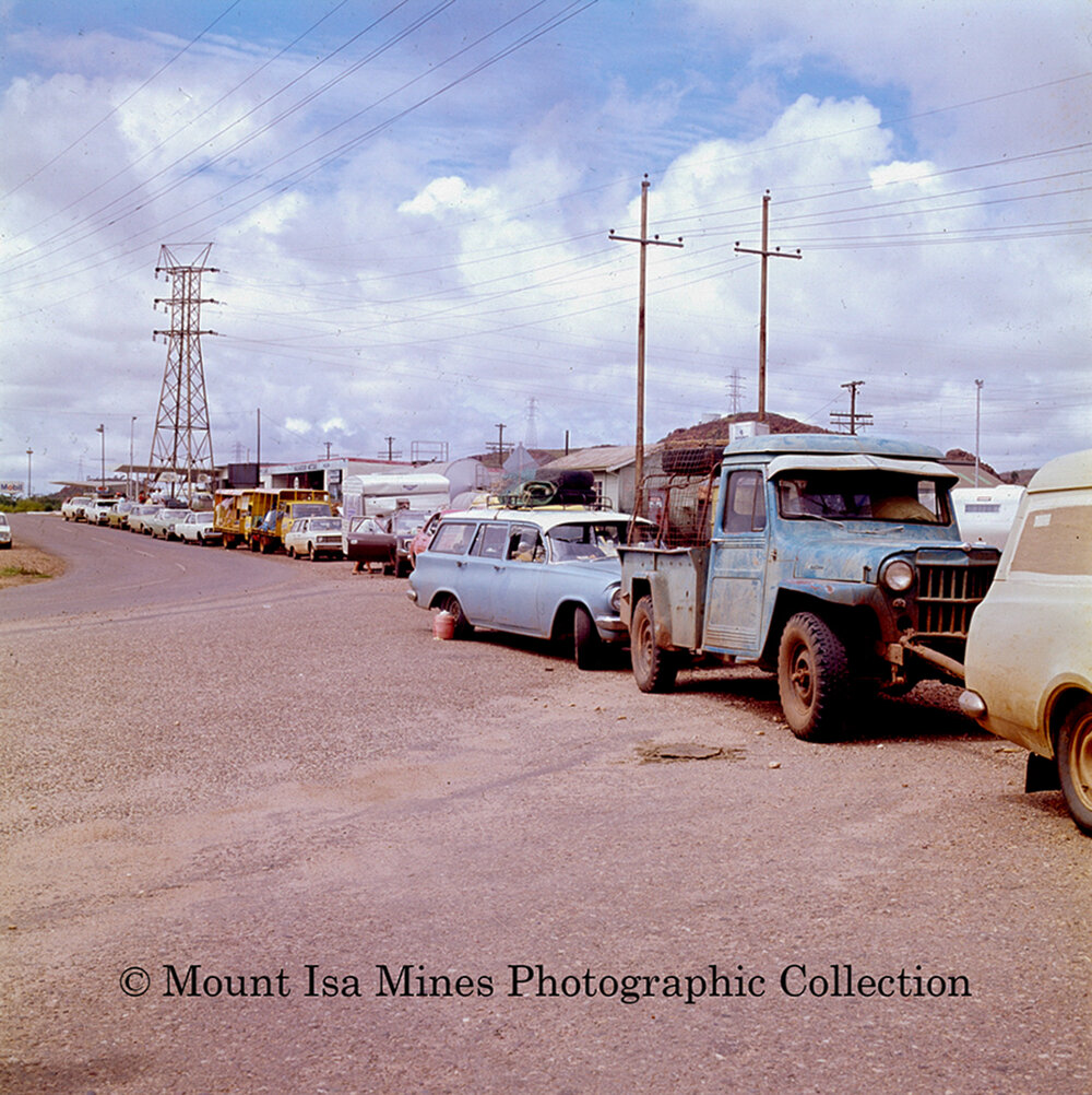Cyclone Tracy Darwin evacuees in Mount Isa, December 1974