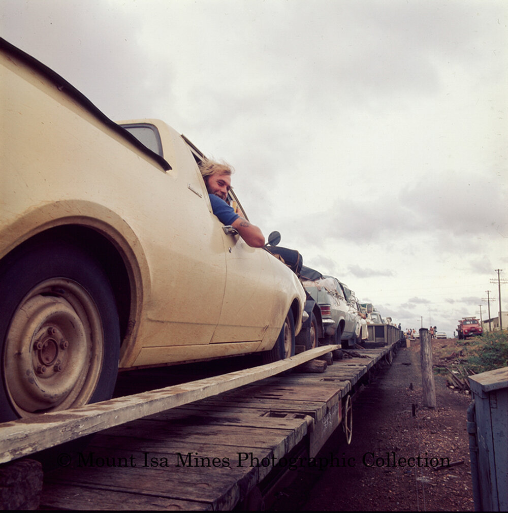 Cyclone Tracy Darwin evacuees in Mount Isa, December 1974