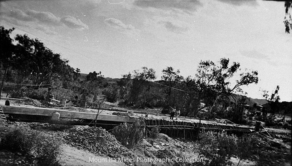 Isa Street Bridge construction, Mount Isa City, c.1932