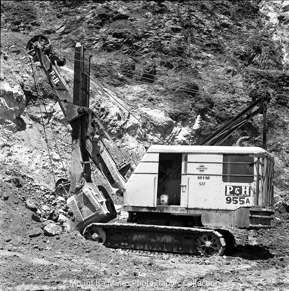 P&amp;H shovel heavy equipment, Mount Isa Mines, January 1963