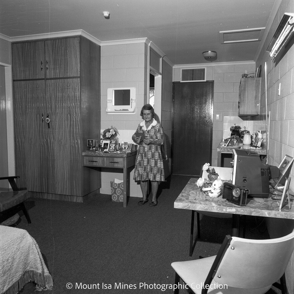 Laura Johnson Home, Townview, November 1975