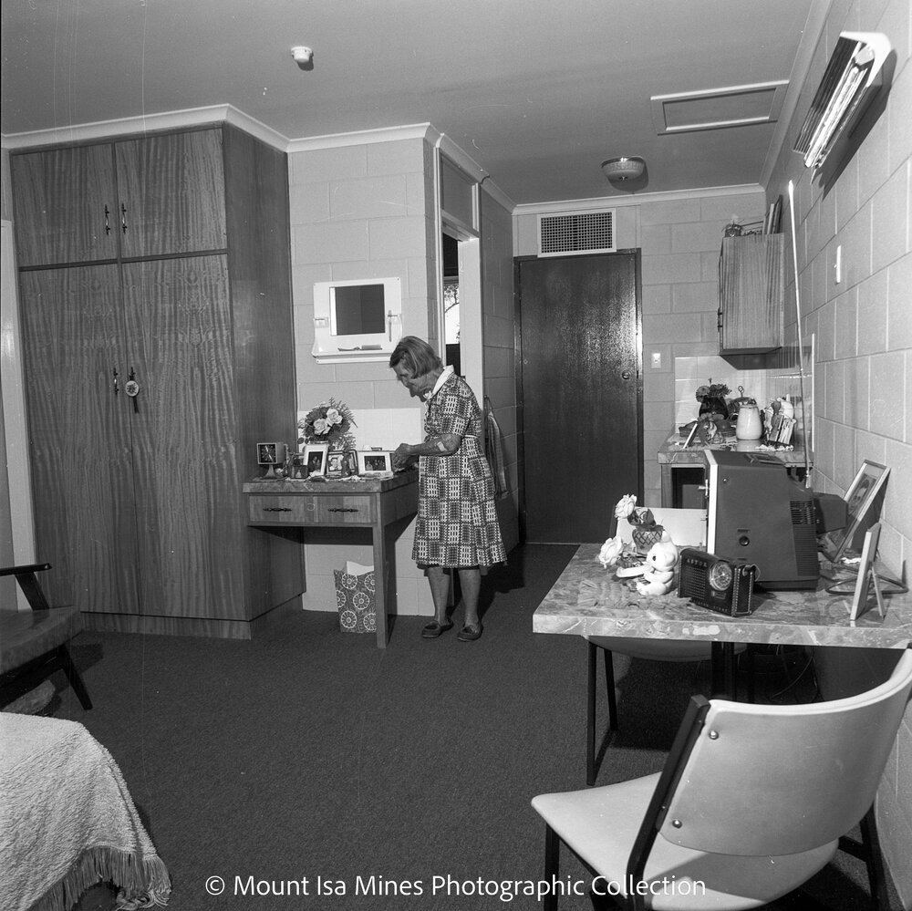 Laura Johnson Home, Townview, November 1975