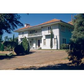 Mount Isa Mines executive residence Stonefiled, Mineside, c.1956