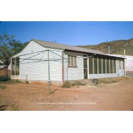 Mount Isa Mines No 5 economic cottage, Mineside, August 1963