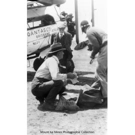 QANTAS handing over the mail, Mount Isa, c.1928