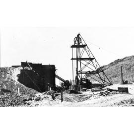 Stripping Davidson shaft, Mount Isa Mines, October 1949