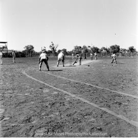 Men versus womens cricket match, Spear Creek, October 1959