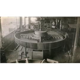 Dorr Bowl classifier with Rakes Mill, Mount Isa Mines, c.1931
