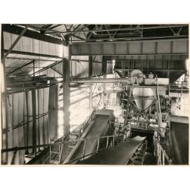 Jaw crusher at Mill, Mount Isa Mines, c.1931