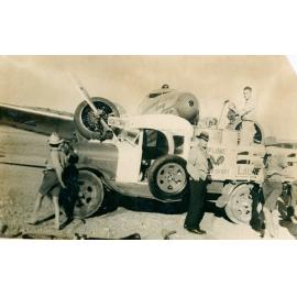 Refuelling BHP plane, Silver City postcard