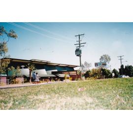 Outback at Isa, The Gap