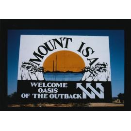 Welcome to Mount Isa sign
