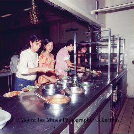 Cyclone Tracy Darwin evacuees in Mount Isa, December 1974