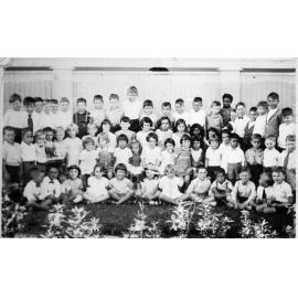 Class photo of Central State School