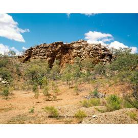 Lake Moondarra quartz outcrop