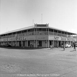 Mt Isa Hotel, Mount Isa City, September 1964